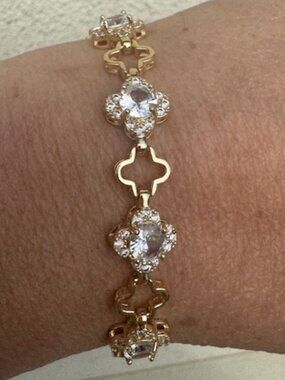 Goldoro Gold Filled Clover Bracelet w/ AAA CZ Stones | Luxe Designer Inspired